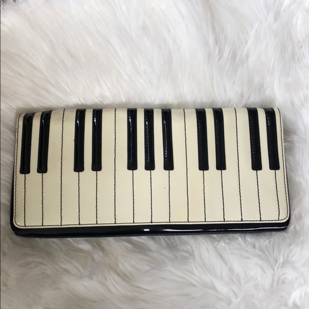 KSNY Piano Clutch